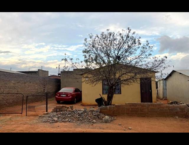 2 BEDROOM HOUSE FOR SALE IN DOORNKOP